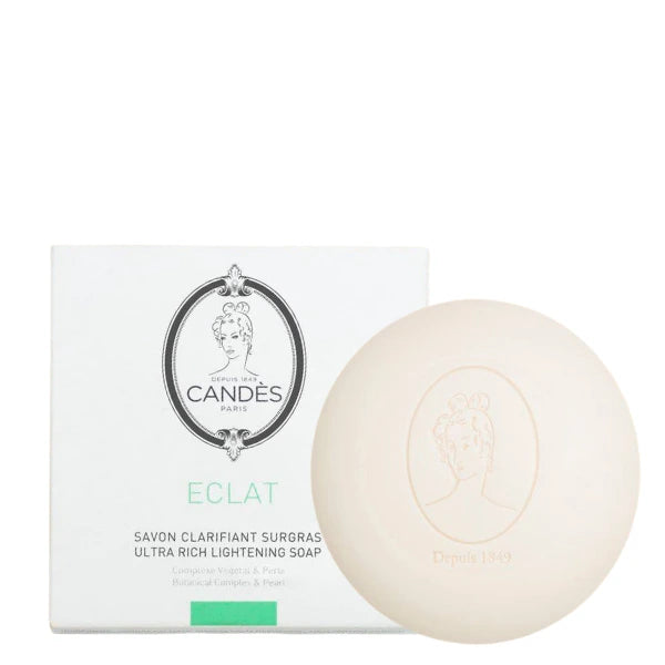 Savon Clarifiant Surgras Eclat Candès avec une base surgras et des actifs clarifiants. Format 150 GR