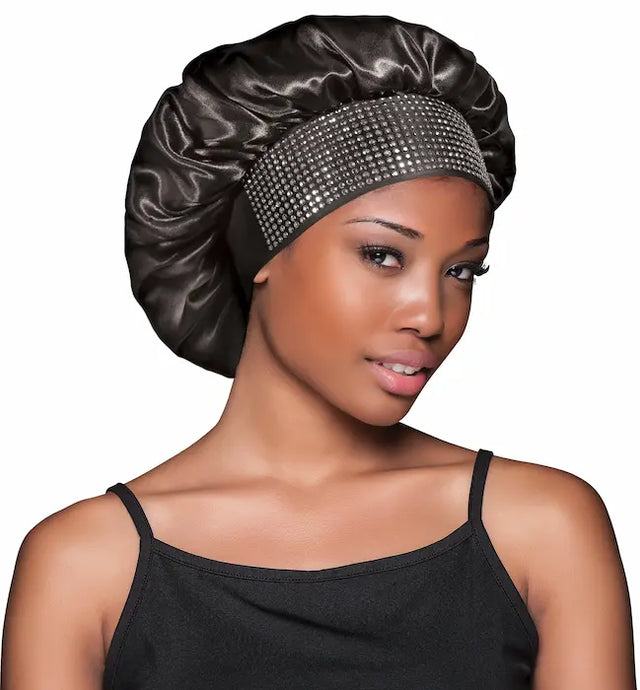 Bonnet satin noir avec strass et large bande - Evolve Luxe 