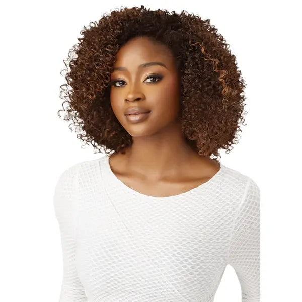 Demi perruque aveec texture kinky curly couleur chocolat mi-longue Outre Camie