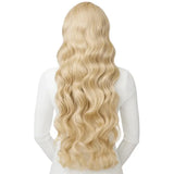 Perruque blonde lace HD body wave longue Outre SleekLay Part Kimari