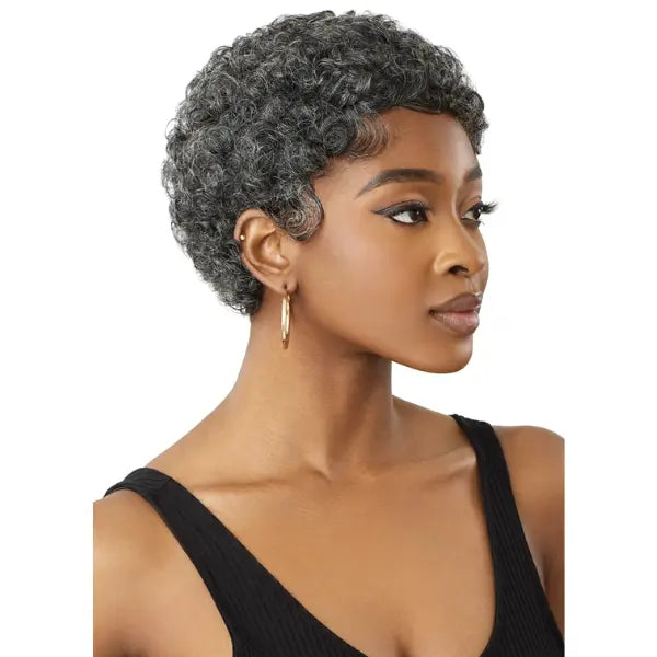 Perruque curly naturelle courte gris Outre Carlie