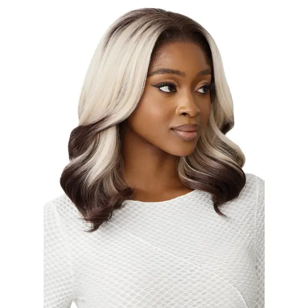 Perruque HD Lace 13X4 Body Wave Bob Malibu - Outré