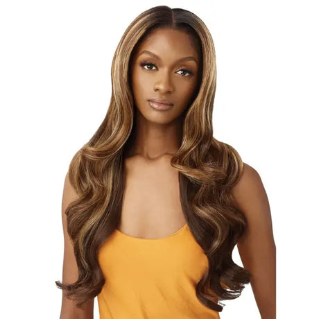 Perruque Lace HD+ Vanish ultra fine et sans colle body wave longue couleur Chocolate Outre wig Airtied Gam Waves 28"