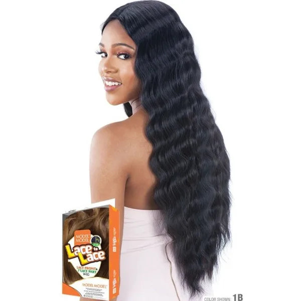 Perruque loose wave longue noire Model Model Triple Barrel Curl