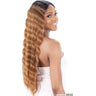 Perruque loose wave ondulée longue blonde Model Model Triple Barrel Curl