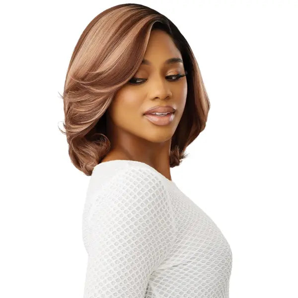 Perruque sans colle avec HD lace yaki bob  Outre Every 44