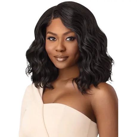 Perruque Wavy Bob Noir Lace HD Outre Lexanne Melted Hairline