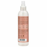 Le spray démêlant Coconut & Hibiscus "Kids" de Moisture est enrichi en ingrédients 100% naturels et organiques : Huile de coco, fleur d'hibiscus et extrait d'orme. 237ml