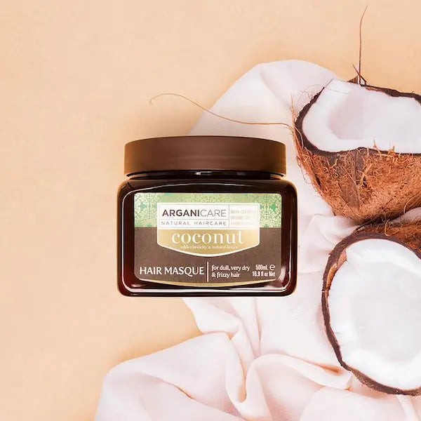 Le masque fortifiant ARGANICARE à l’huile de noix de Coco est enrichi en vitamines nutritives pour lisser parfaitement la cuticule du cheveu, hydrater, nourrir les cheveux. Il reconstitue et fortifie durablement la fibre capillaire.