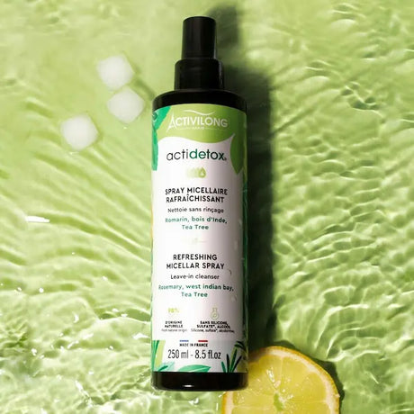 Le Spray Micellaire Rafraîchissant Actidetox est idéal si vous avez le cuir chevelu inconfortable. Ce spray s’utilise entre deux shampoings pour nettoyer, désodoriser et hydrater les cheveux sans laisser de résidus.