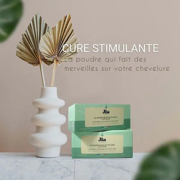 Une cure stimulante qui fortifie et stimule la pousse des cheveux en activant le flux sanguin au niveau du cuir chevelu. Accélérateur de Pousse Cure Intense 28 jours 14 sticks - Jia Paris